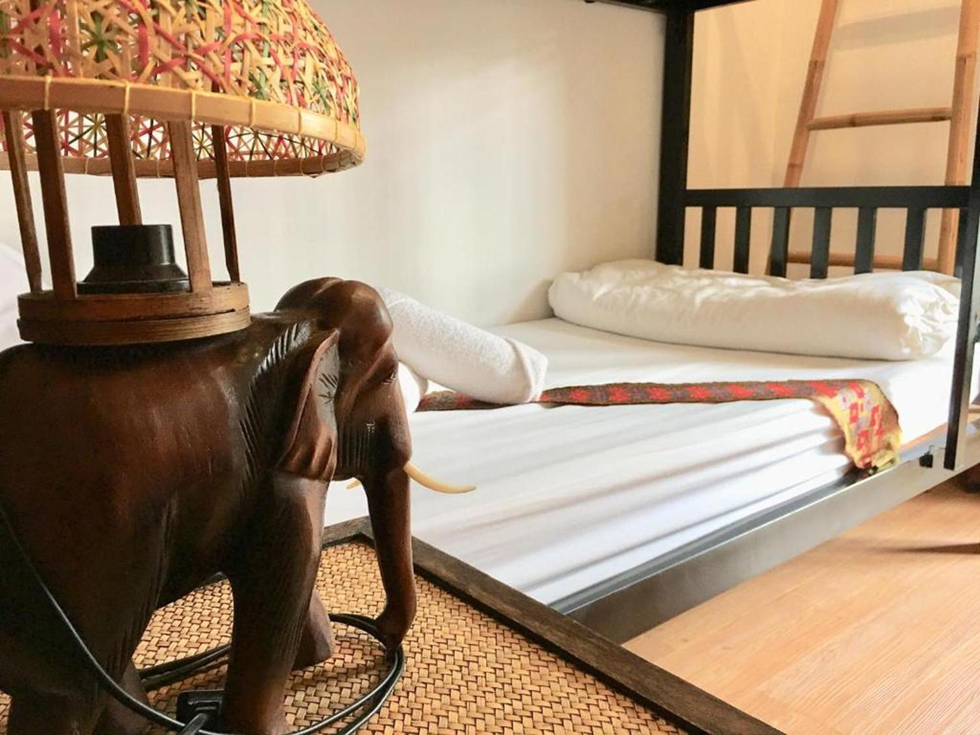 Hostel Ashi Poshtel Chiang Mai Zewnętrze zdjęcie