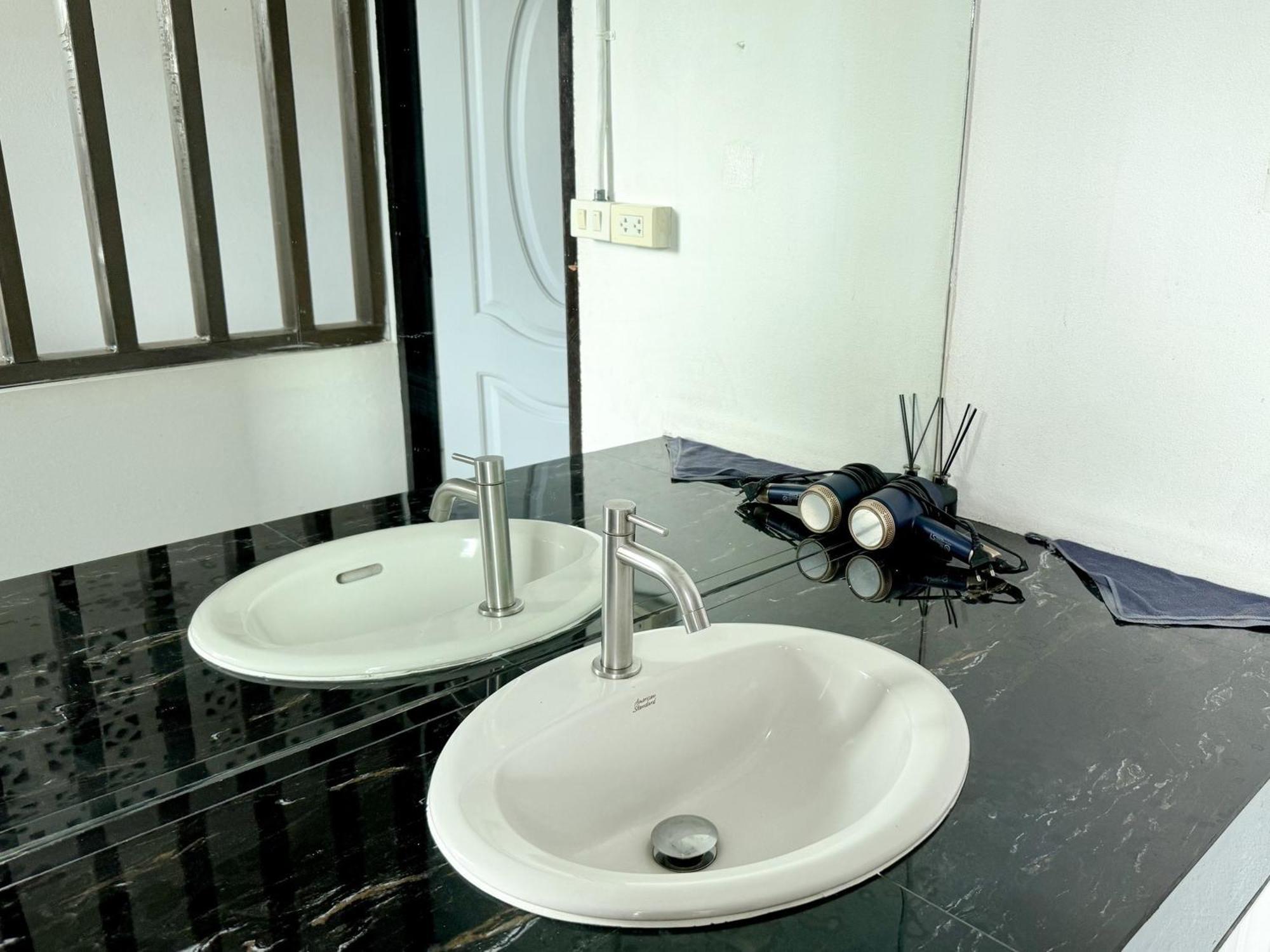 Hostel Ashi Poshtel Chiang Mai Zewnętrze zdjęcie