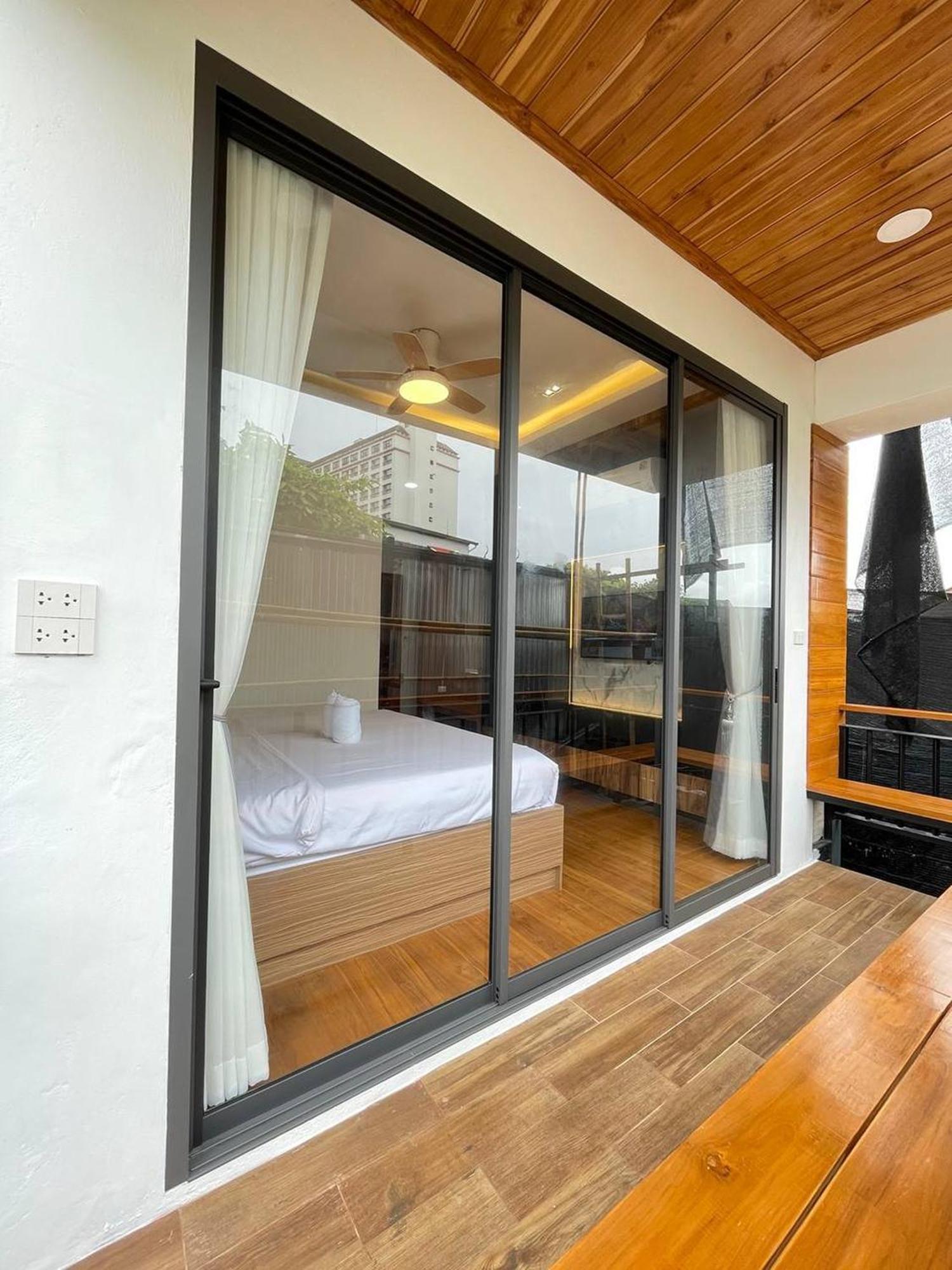 Hostel Ashi Poshtel Chiang Mai Zewnętrze zdjęcie