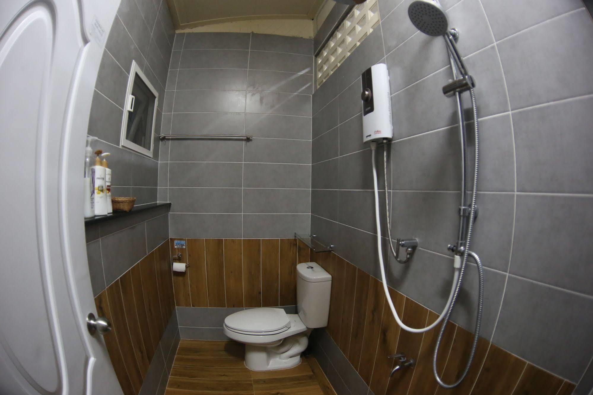 Hostel Ashi Poshtel Chiang Mai Zewnętrze zdjęcie
