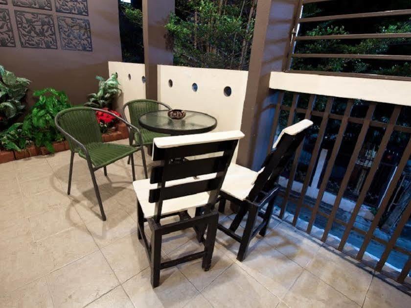Hostel Ashi Poshtel Chiang Mai Zewnętrze zdjęcie